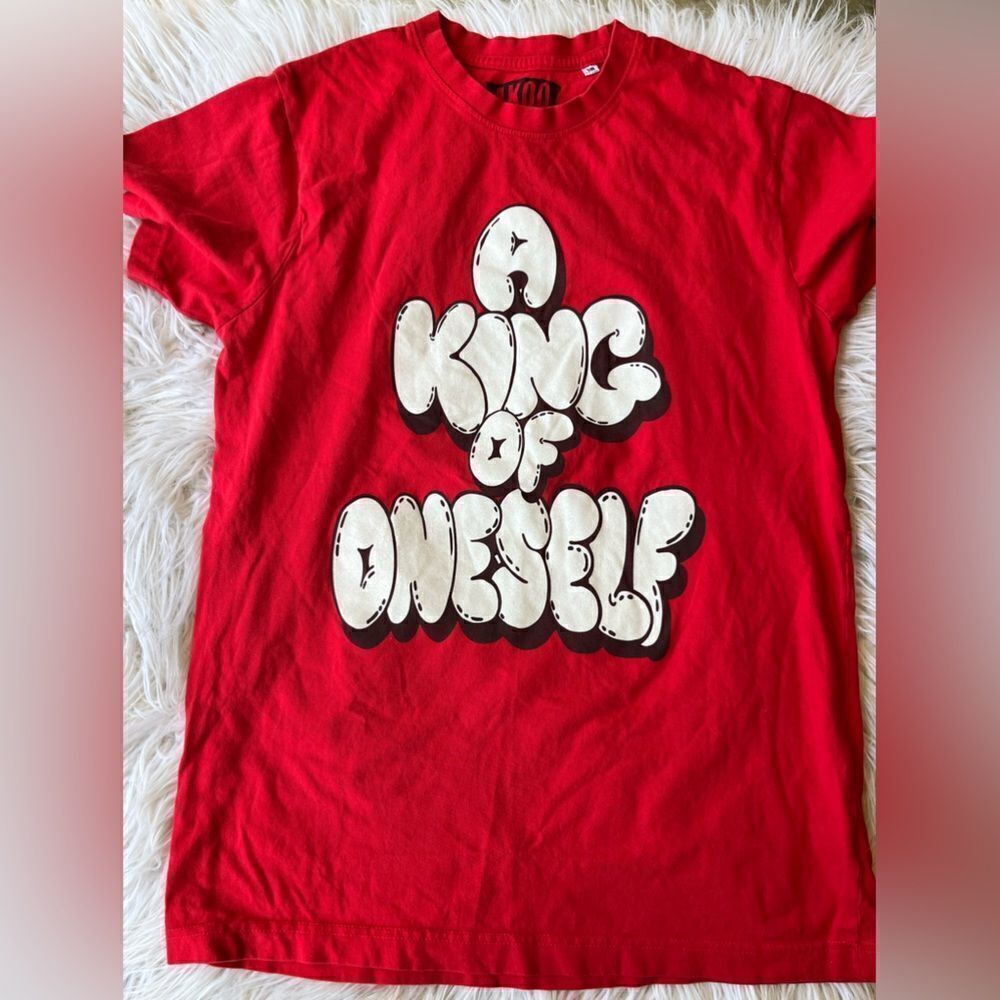Akoo 💥 red Tshirt💥SM